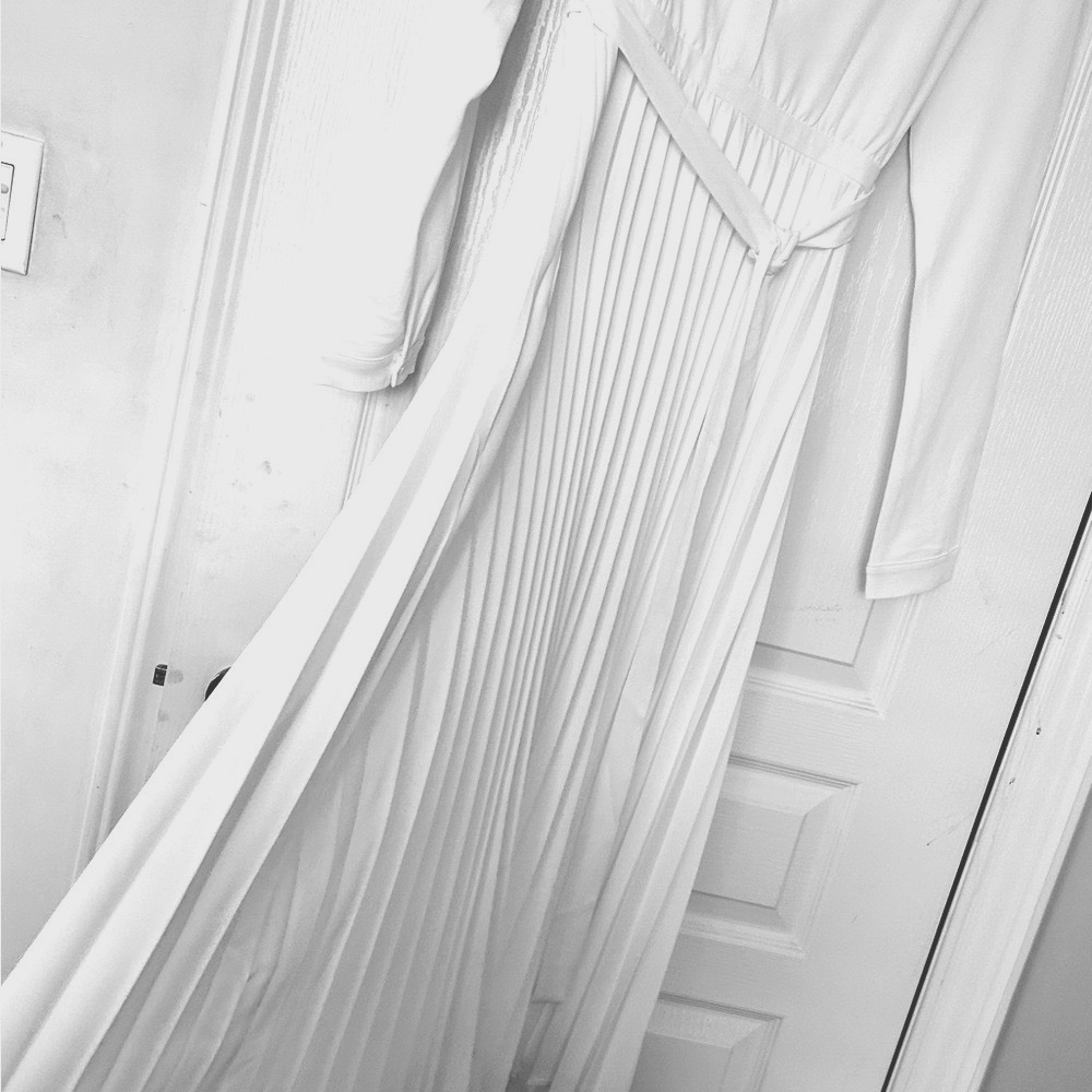 NEW W/Tags. MOTF classic elegant maxi tie waist/ accordion pleated dress. Cream